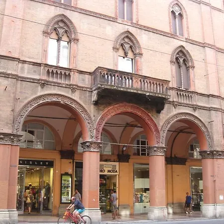 Studio In The Old Town Int. 10 アパート