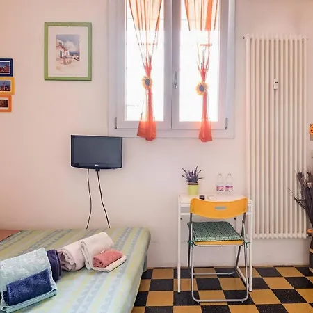 アパート Studio In The Old Town Int. 10 ボローニャ